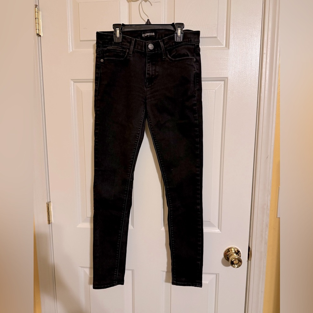 Express Women’s Faded Black Skinny Jeans (Size 6R)
